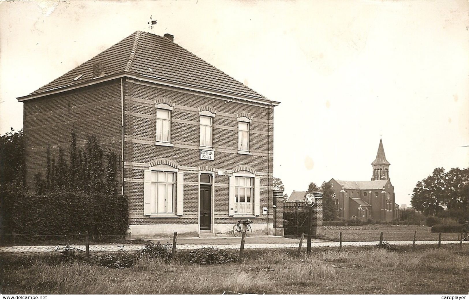BECQUEVOORT / BEKKEVOORT - FOTO KAART -  De Post / Postkantoor - Met Fiets - Uitg. Vanderwaeren - Rond 1930 - TOP - Bekkevoort