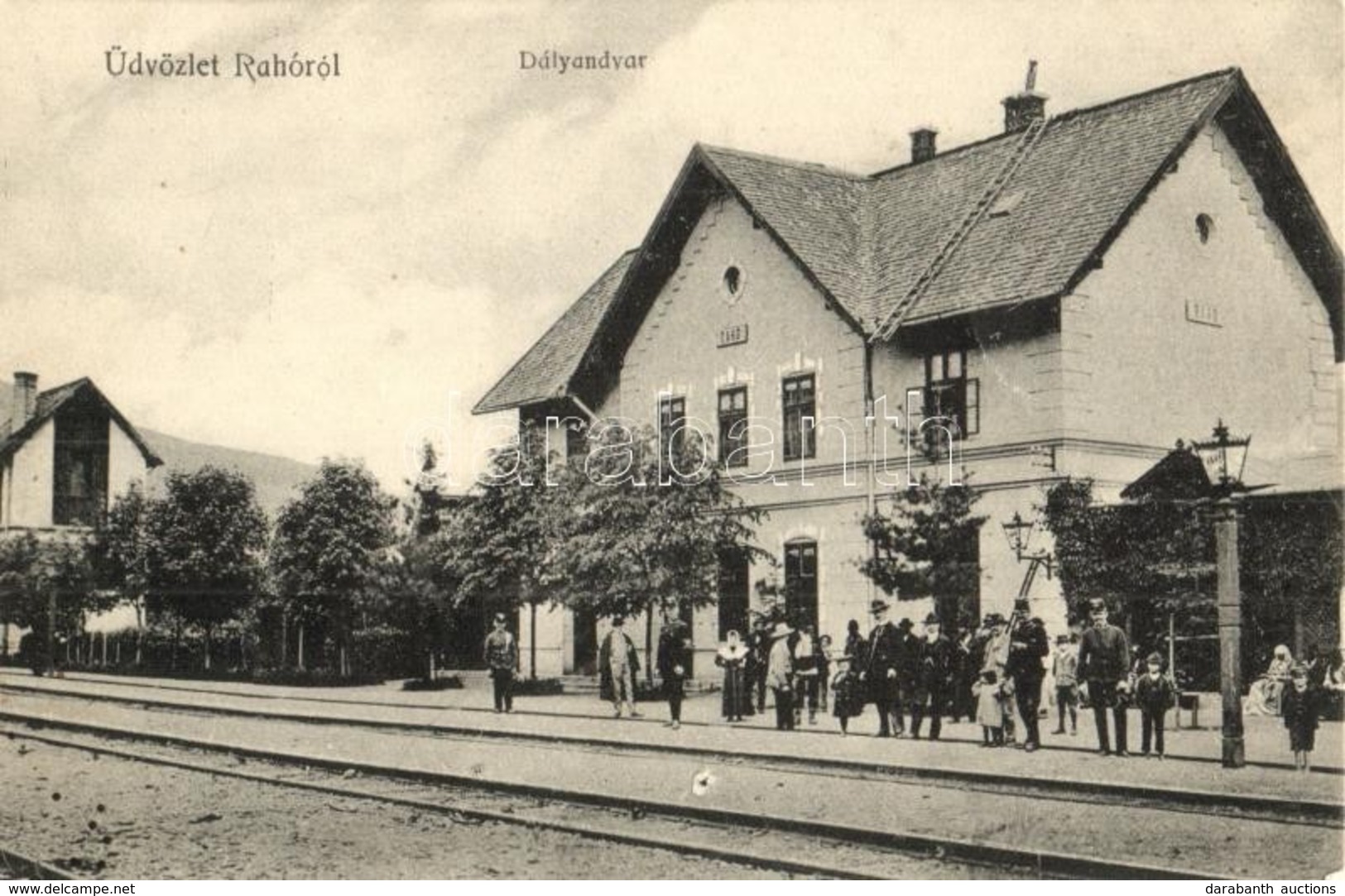 T4 Rahó, Rakhiv; Vasútállomás, Vasutasok, Létra. Friedman Kiadása / Bahnhof / Railway Station, Ladder, Railwaymen (lyuk  - Unclassified