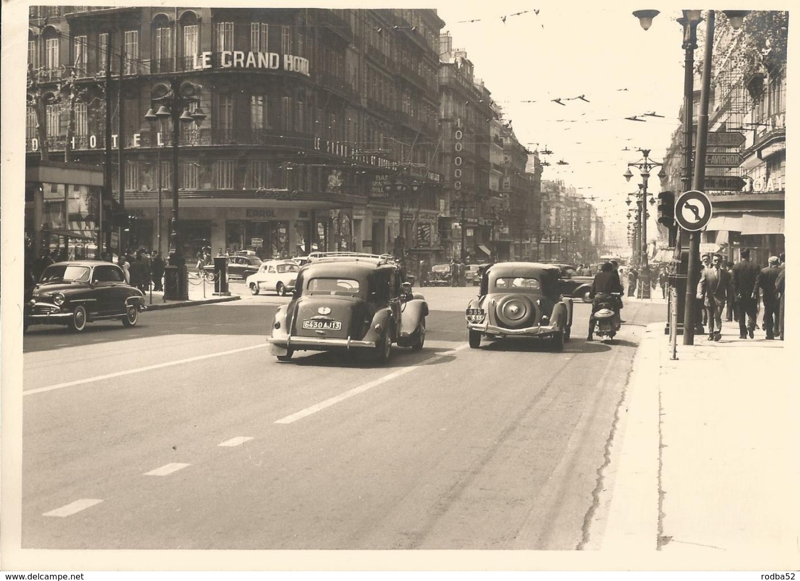 Grande Photo - Marseille - La Canebière - Vue Vers Le Voieux Port - Traction Avant - Vieilles Autos Citroen - Places