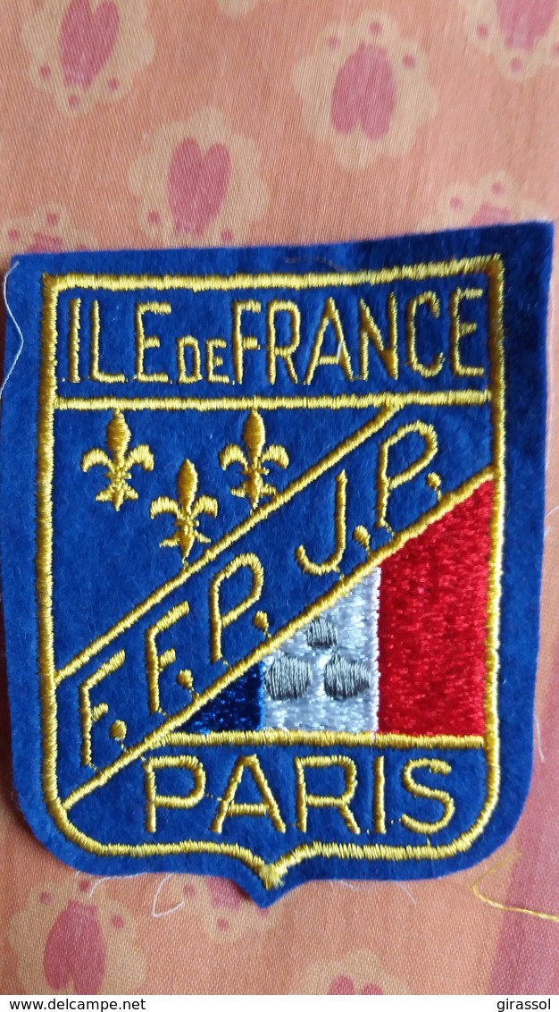 ECUSSON TISSU ILE DE FRANCE FFP JP PARIS PETANQUE ? BLASON   VOIR AUTRES MODELES DANS MA BOUTIQUE ET CELLE ULTIMA31 - Ecussons Tissu