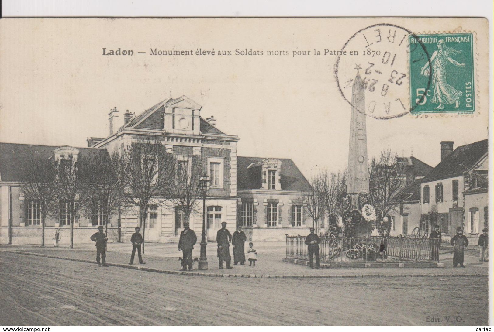 D45 - LADON - MONUMENT ELEVE AUX SOLDATS MORTS POUR LA PATRIE EN 1870 - (CARTE ANIMEE) - Autres & Non Classés