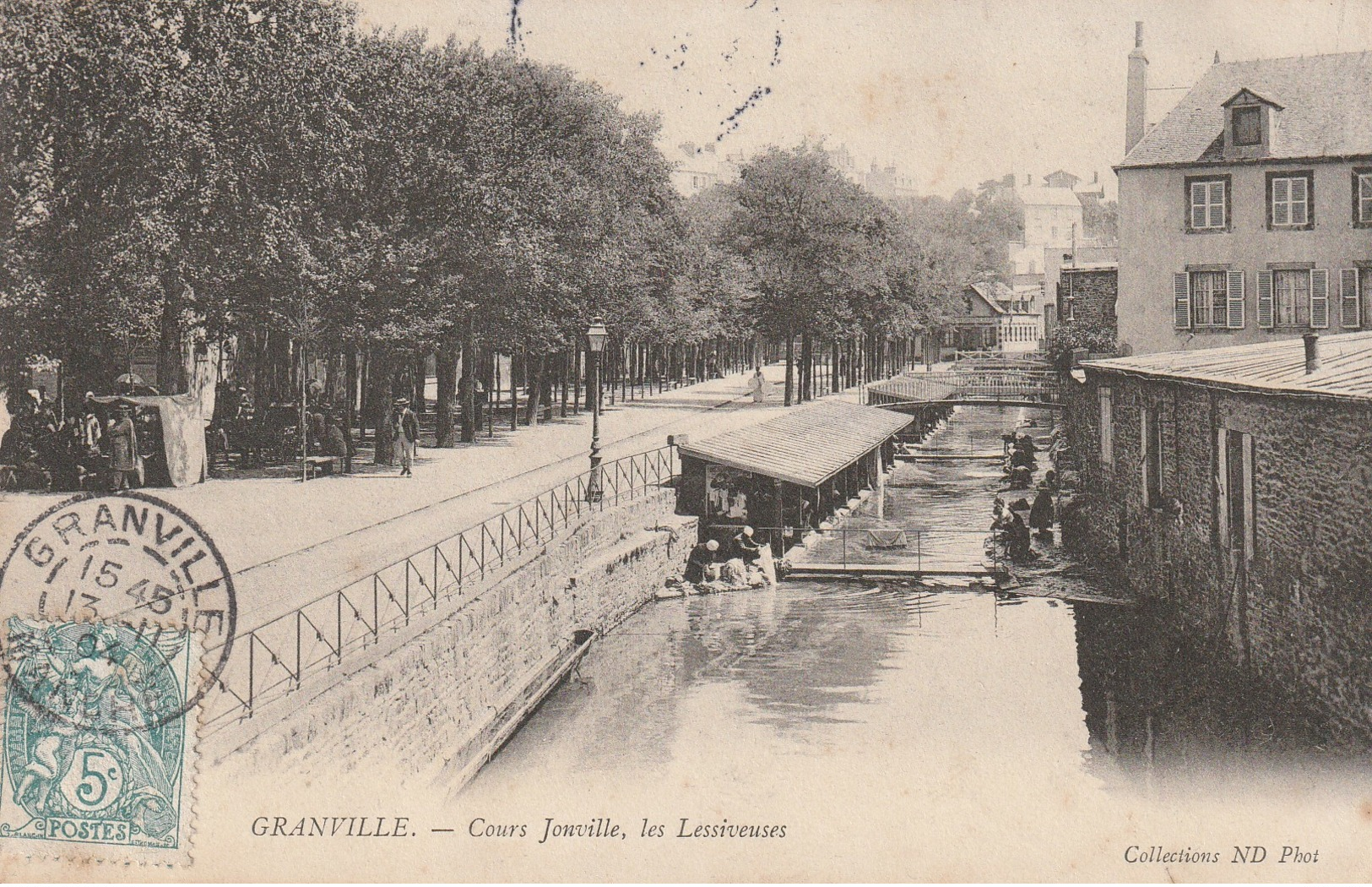 + CPA 50 Granville Cours Jonville - Les Lessiveuses + - Granville