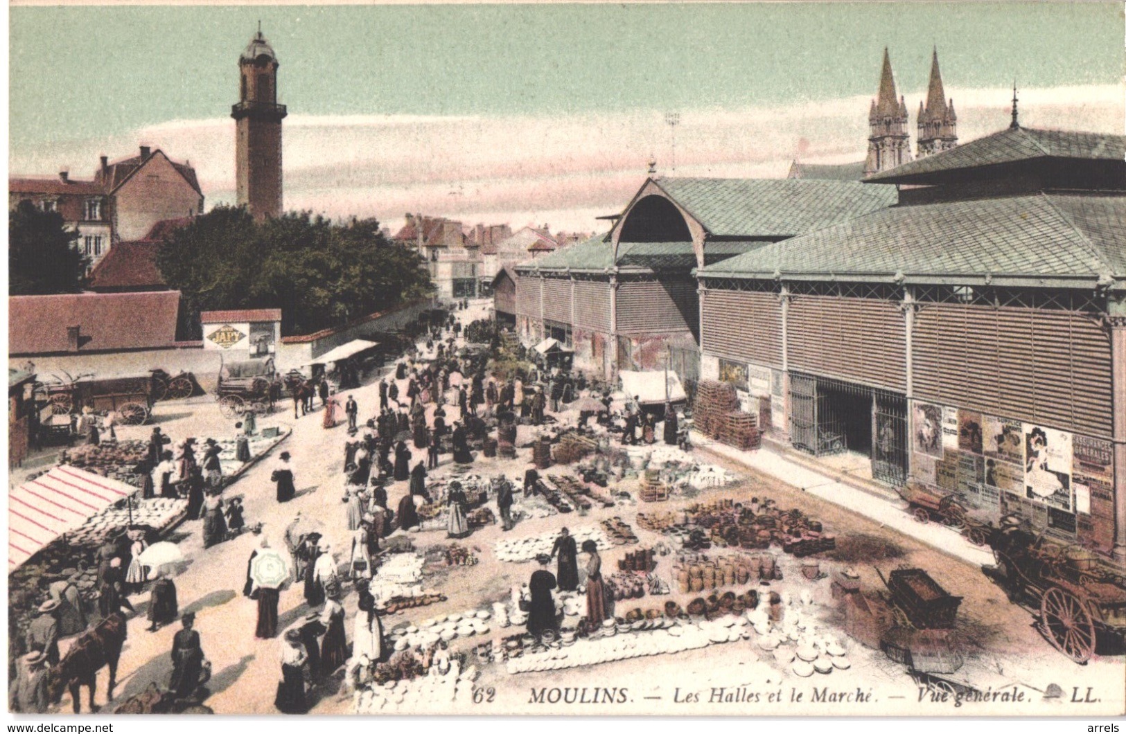 FR03 MOULINS - Les Halles Du Marché - Animée - Belle - Moulins