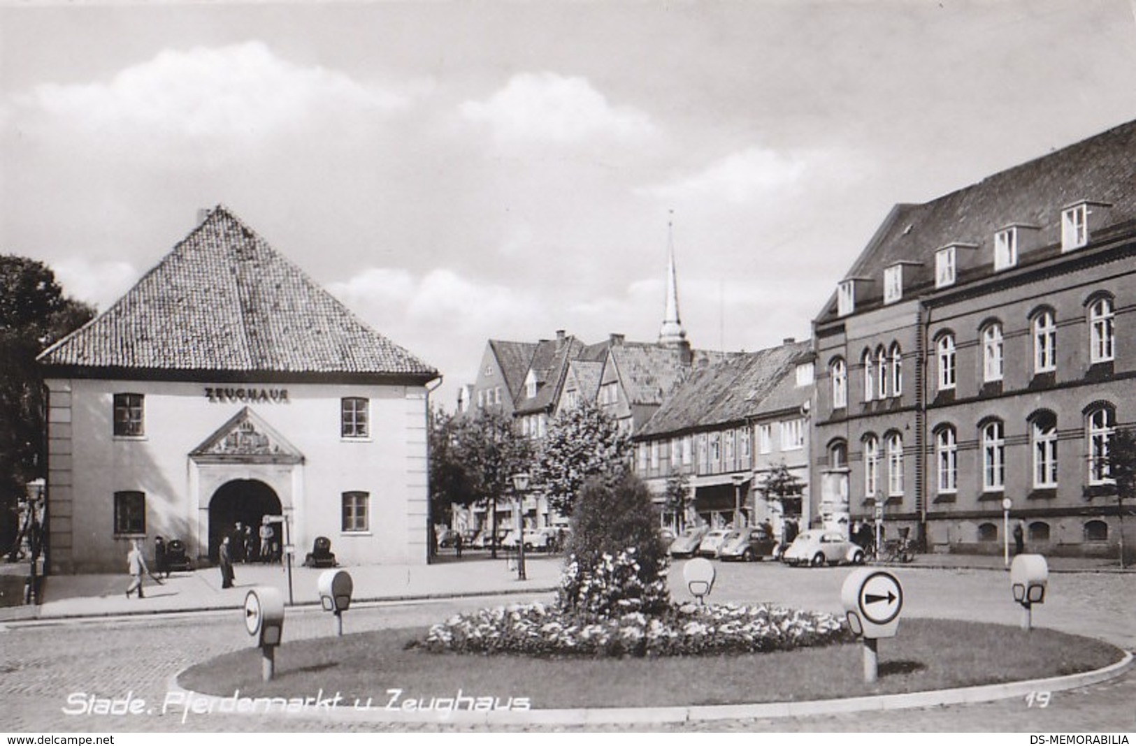 Stade - Pferdemarkt Und Zeughaus - Stade