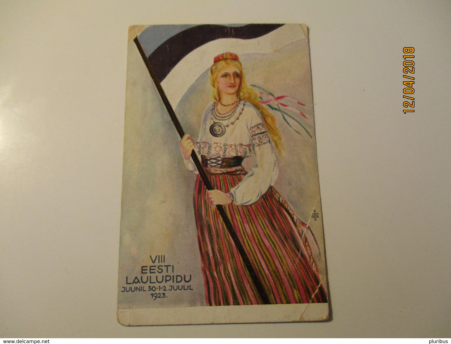 ESTONIA , 1923 SONG FESTIVAL , WOMAN IN FOLK COSTUME WITH FLAG  , OLD POSTCARD  , 0 - Estland