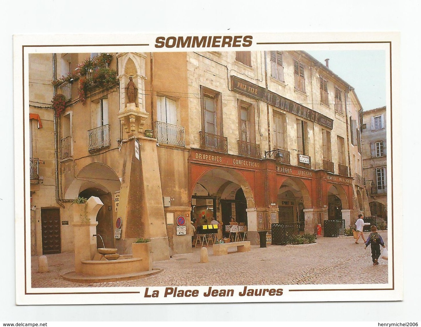 30 Gard Sommières Draperies Confections Au Bon Marché Place Jean Jaurès Statue Vierge Protectrice - Sommières