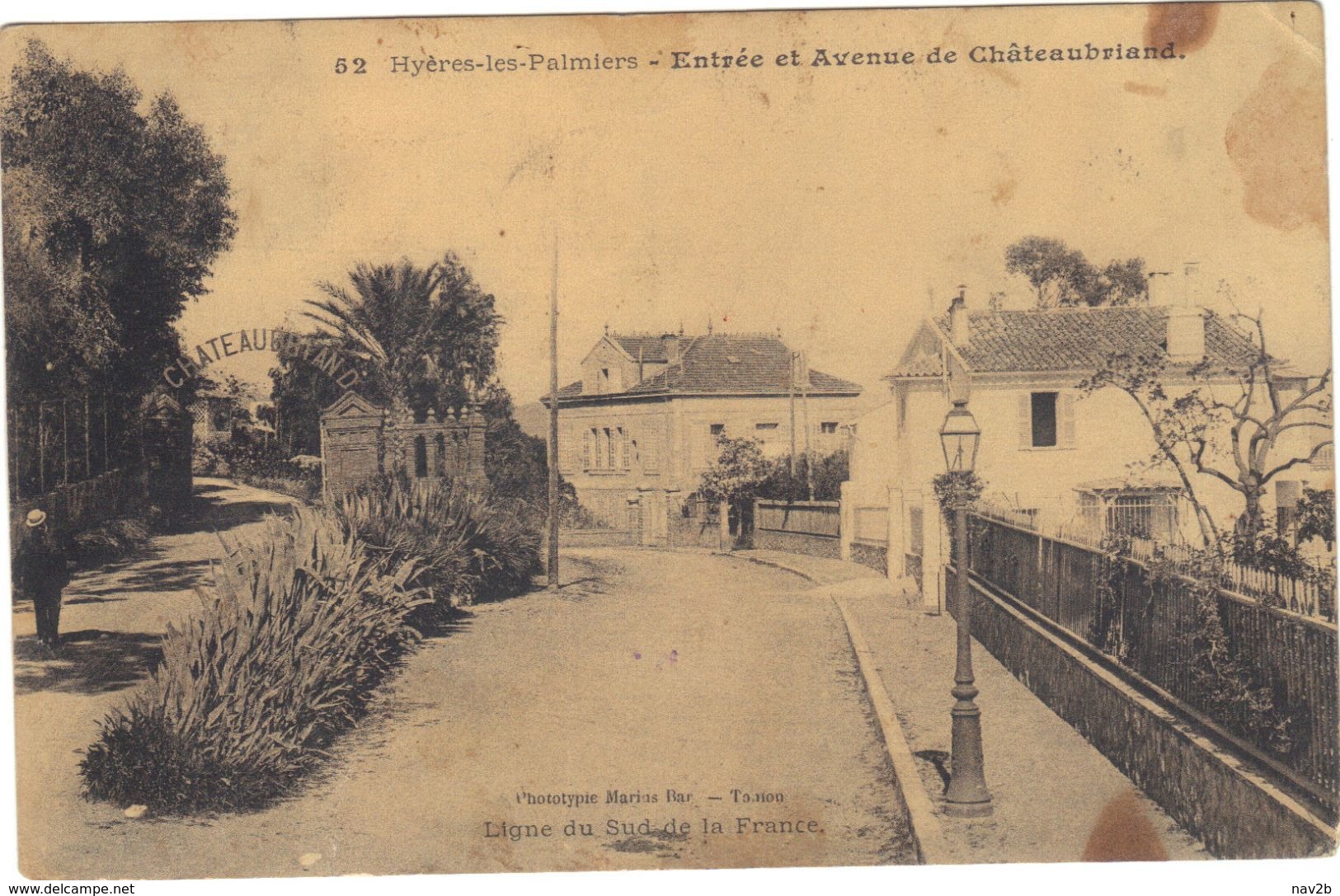 Hyères Les  Palmiers .  Entrée Et Avenue De Châteaubriand .  " Usée " Circulée 1912. - Hyeres