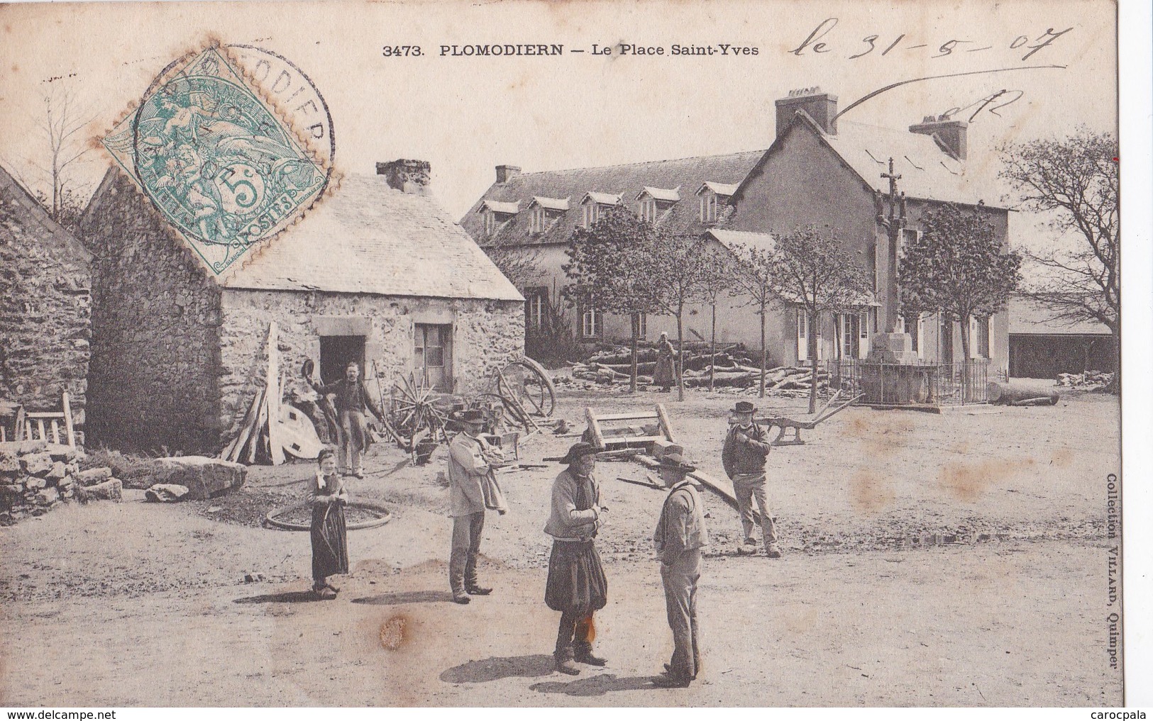 Carte 1905 PLOMODIERN / LA PLACE SAINT YVES - Plomodiern