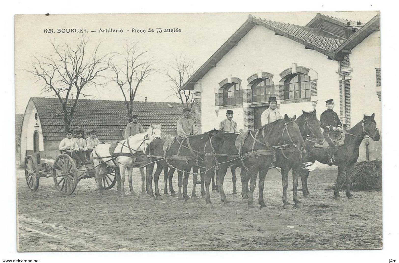 18/ CHER...BOURGES. Artillerie. Pièce De 75 Attelée - Bourges