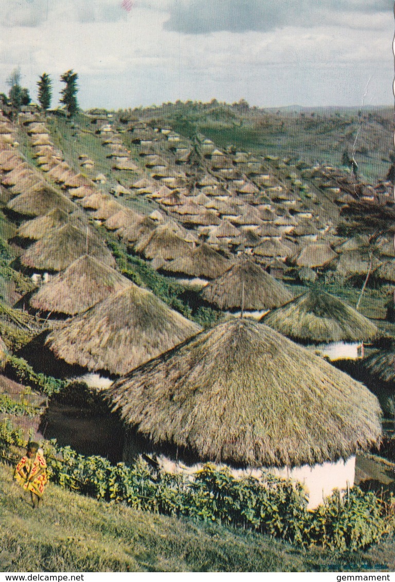 KIKUYU VILLAGE - Kenya