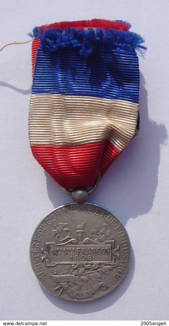 Médaille Du Travail En Argent - Mme Vve FRANCON 1898 - Bon état. - Otros & Sin Clasificación