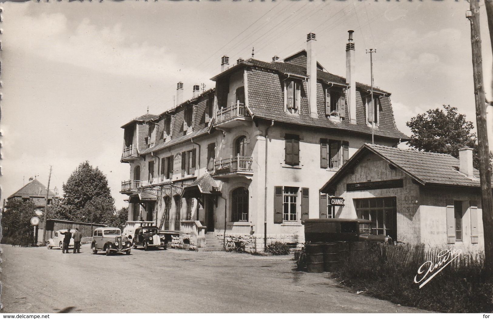 Haute Savoie : SAINT-JULIEN-en-GENEVOIS : La Douane - Saint-Julien-en-Genevois