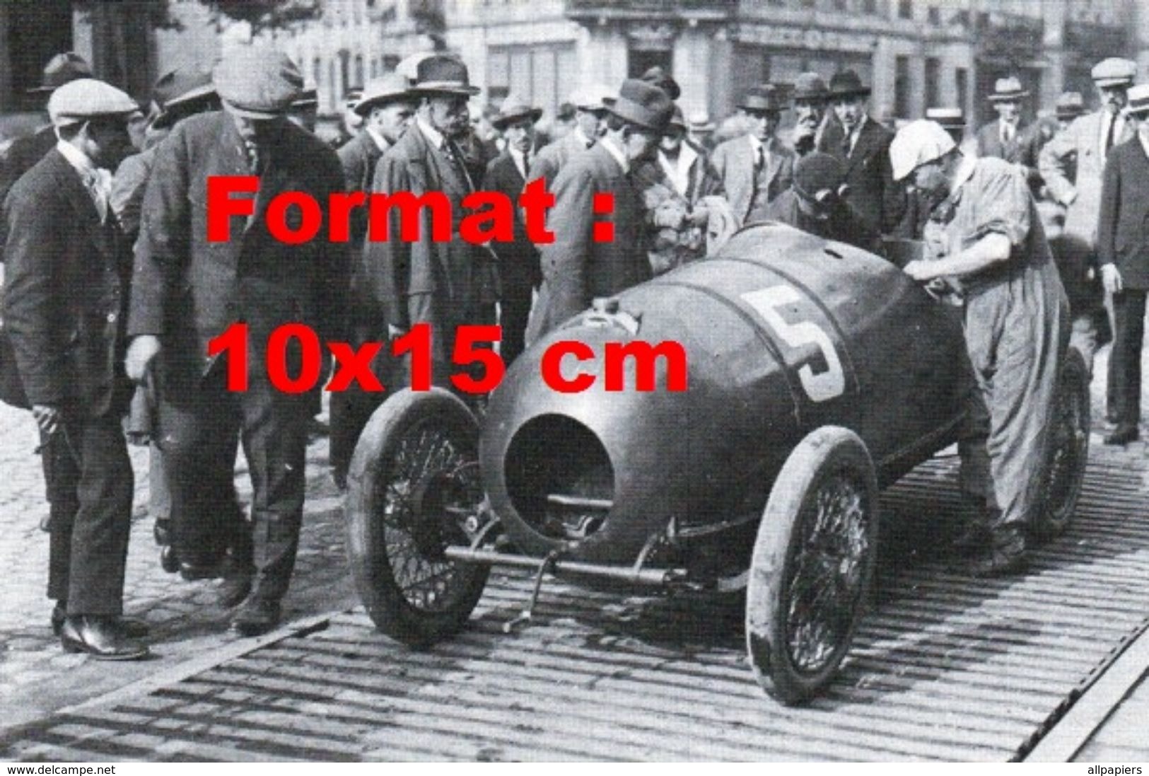 Reproduction D'une Photographie Ancienne D'une Bugatti Numéro 5 Au Grand Prix De L'A.C.F En 1922 - Andere & Zonder Classificatie