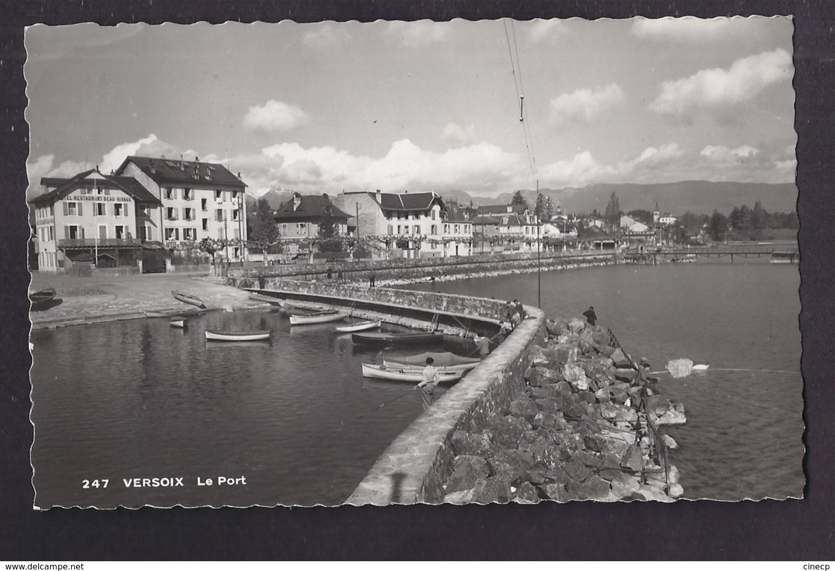 CPSM SUISSE - VERSOIX - Le Port - TB PLAN Vue Générale Du Village Détails Habitations + Pêcheurs CP Voyagée 1937 - Versoix