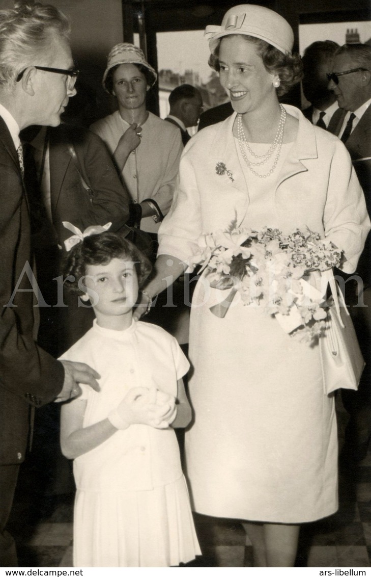 Postcard / ROYALTY / België / Belgique / Koningin Fabiola / Reine Fabiola / Sint-Agatha-Berchem / 1961 - St-Agatha-Berchem - Berchem-Ste-Agathe