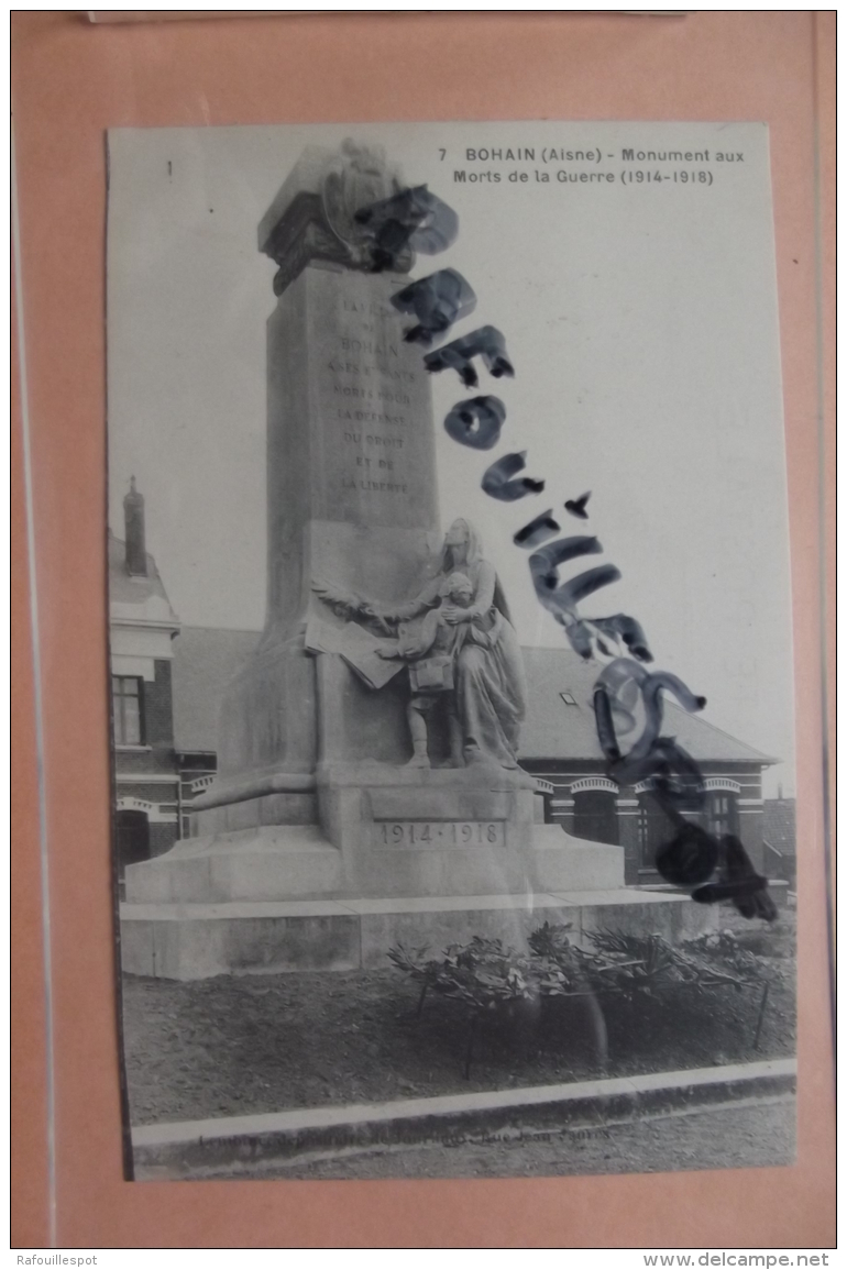 Cp Bohain Monument Aux Morts De La Guerre N 7 - Monumenti Ai Caduti