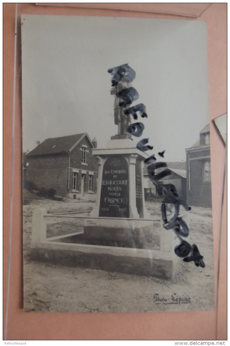 Cp Lehaucourt Monument Aux Morts - Monumenti Ai Caduti