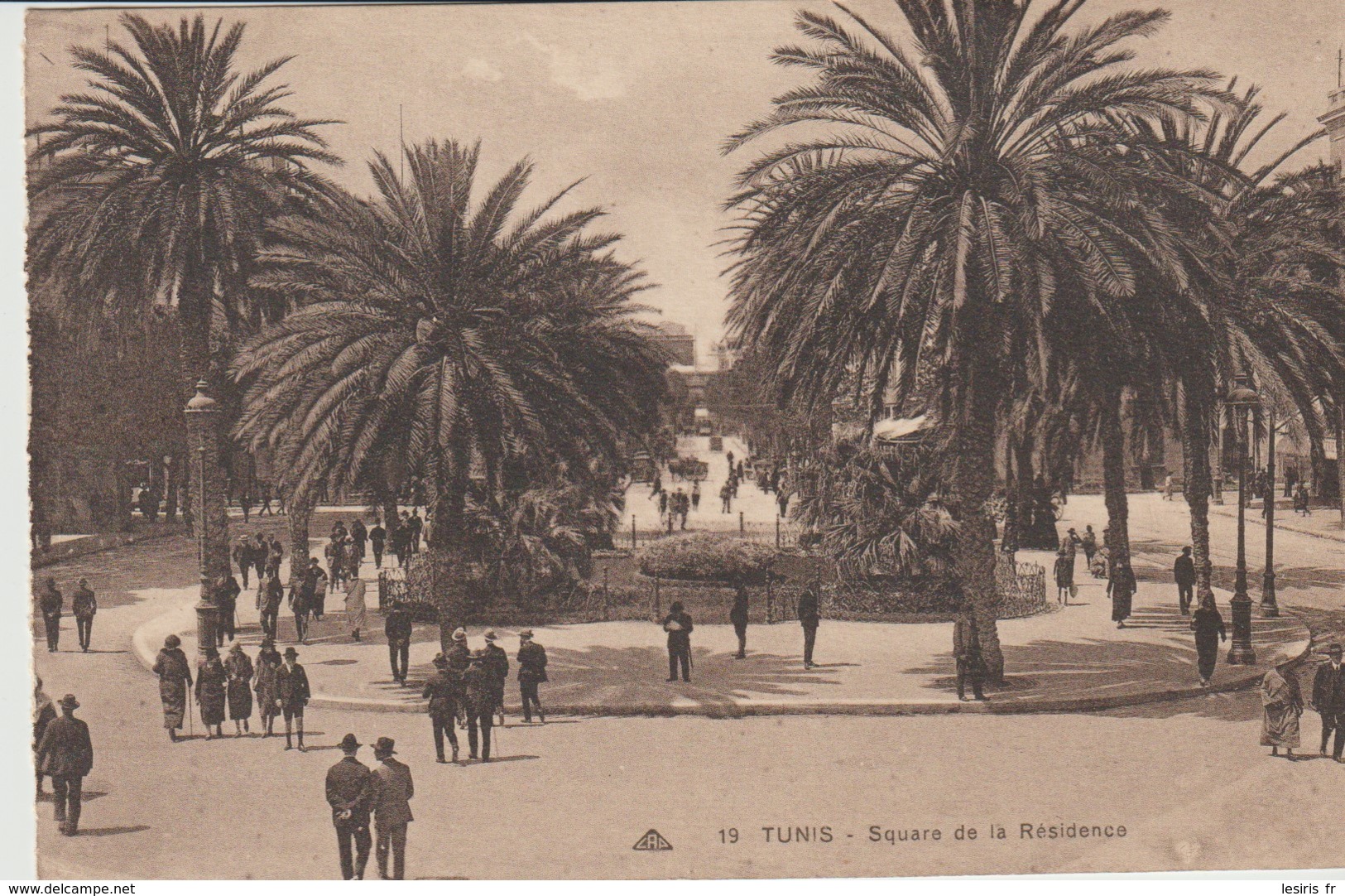 CPA -  TUNIS - SQUARE DE  LA RÉSIDENCE - 19 - C. A. P. - Túnez