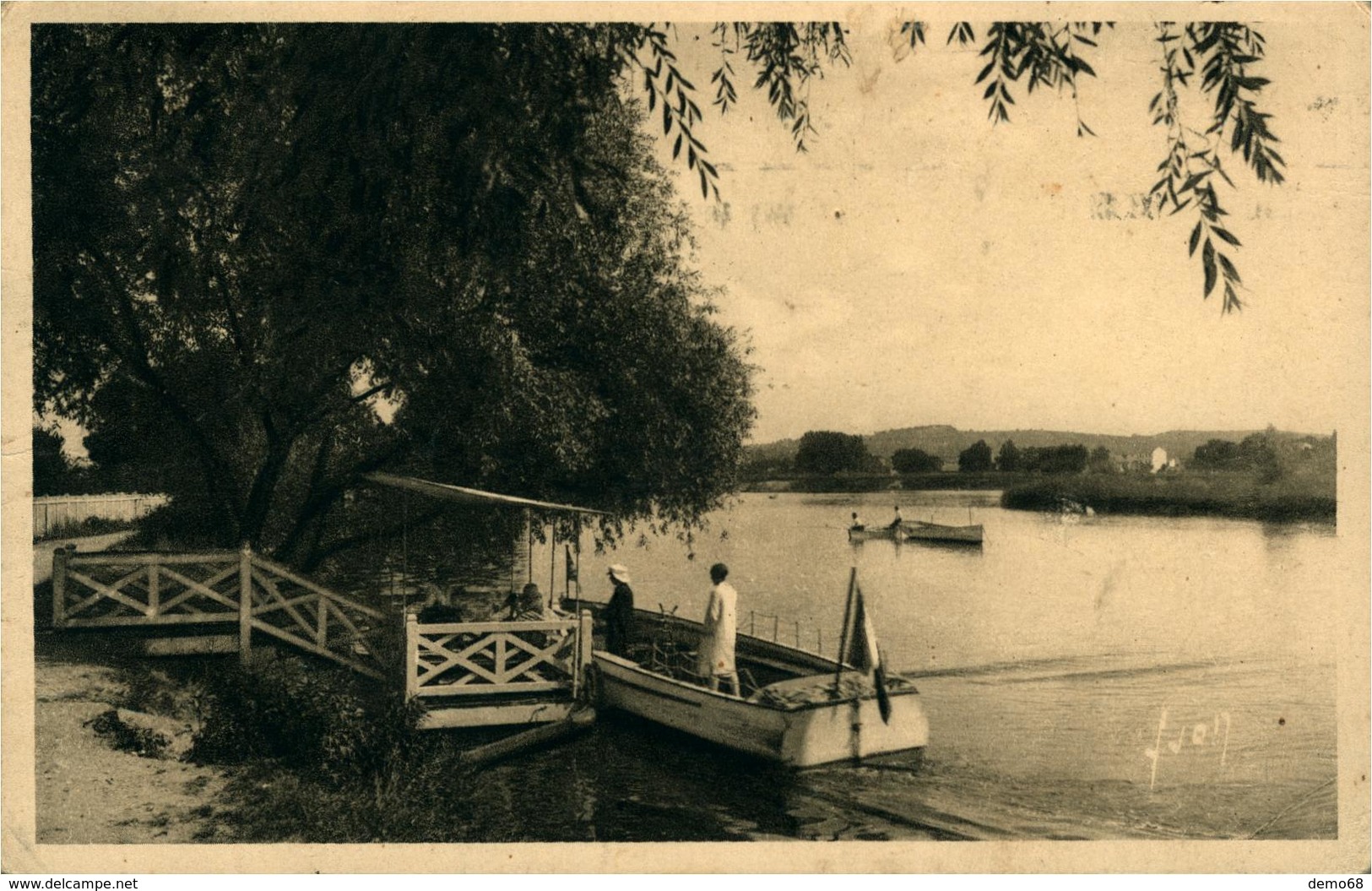 VICHY - Les Bords De L'Allier Photo Yvon - Vichy