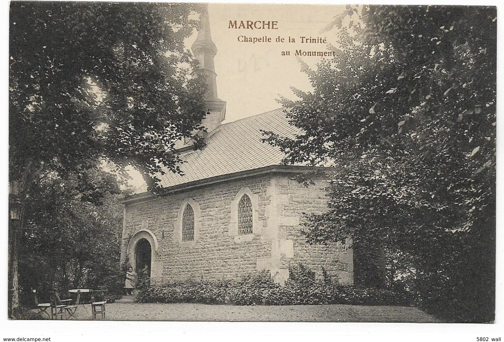 MARCHE-EN-FAMENNE : Chapelle De La Trinité Au Monument - Marche-en-Famenne