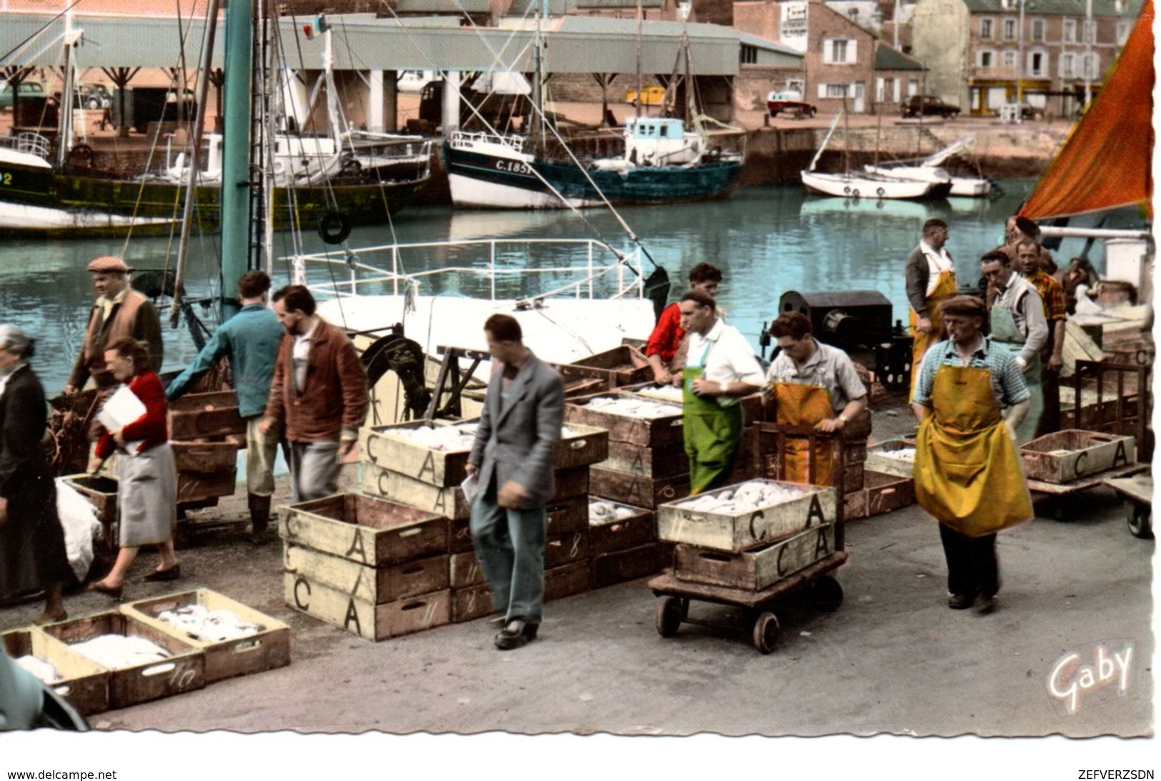 14 PORT EN BESSIN PECHE METIER CRIEE POISSONS - Port-en-Bessin-Huppain