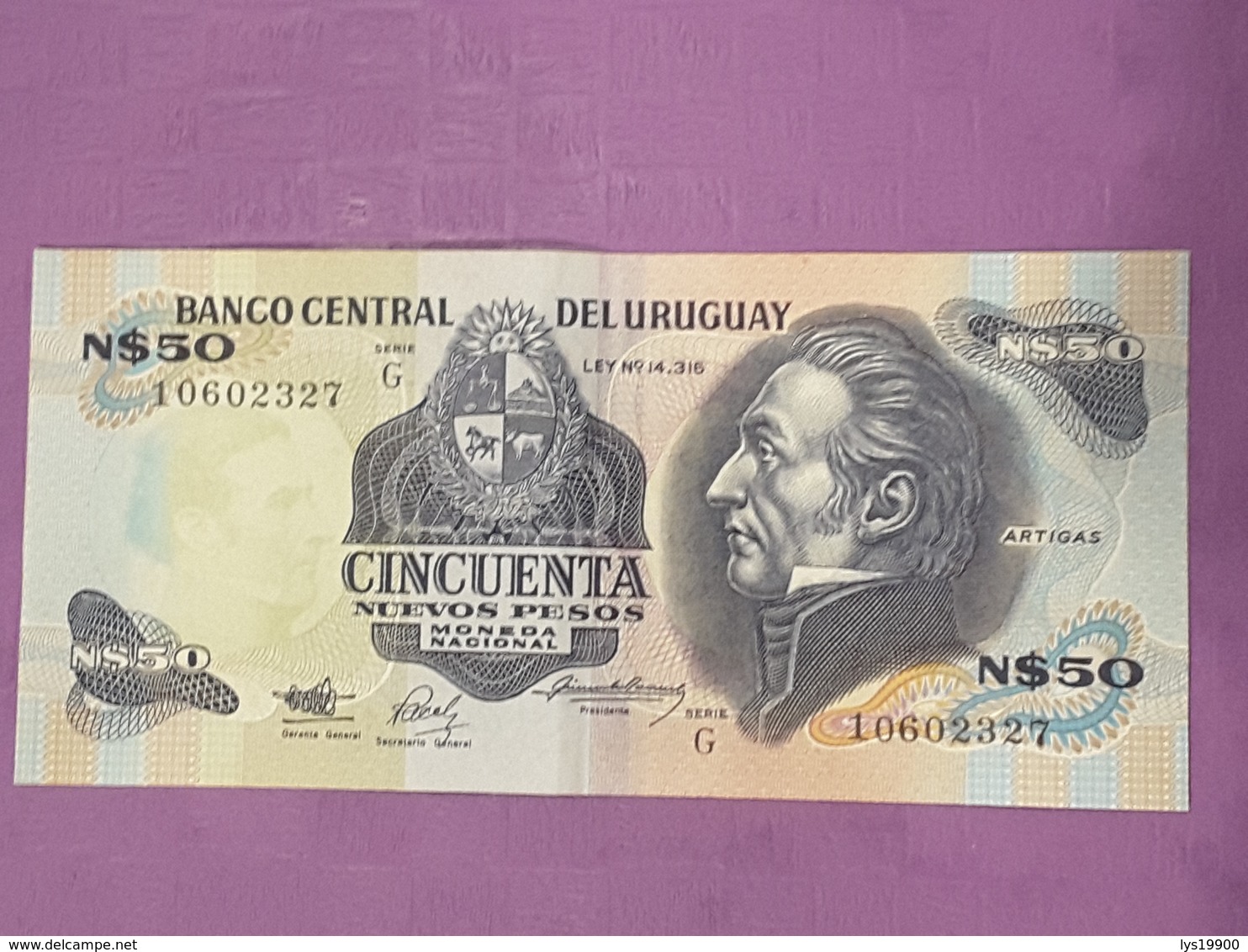 Uruguay 50 Nouveau Oesos 1982   P61A Circulé - Uruguay