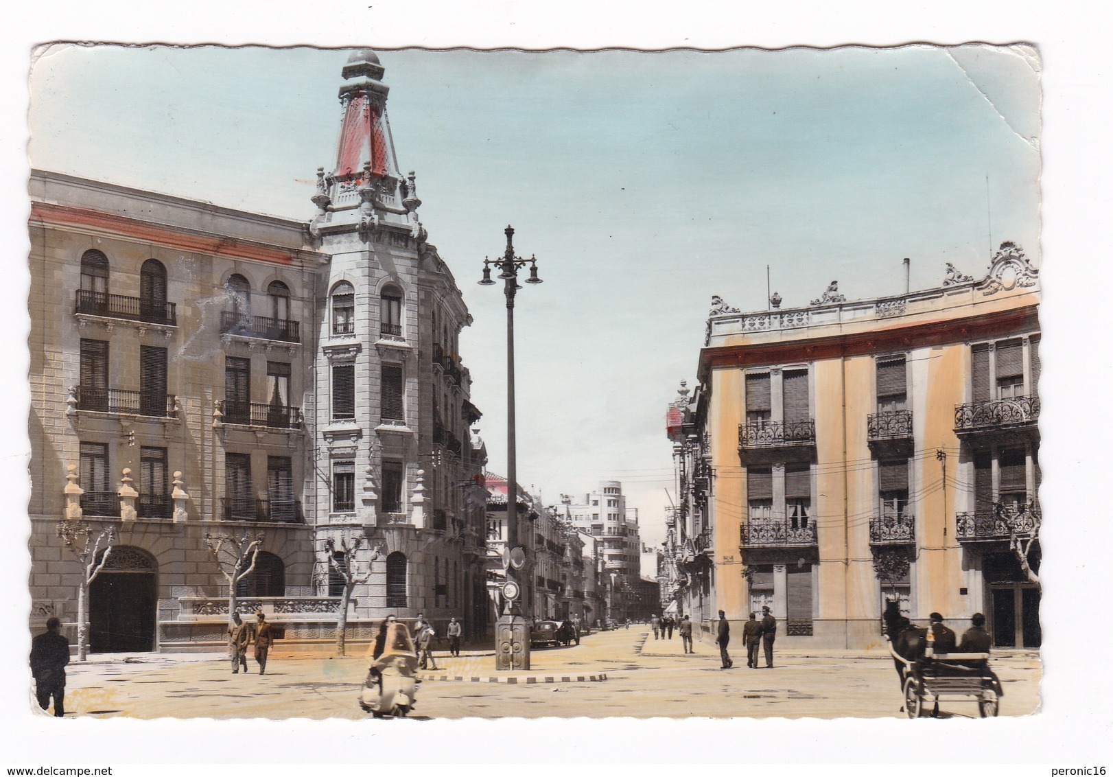 Jolie CPM Coul. Animée Albacete (Espagne), Place De Gabriel Lodares, Rue De Tesifonte Gallego. Années 1960 - Albacete