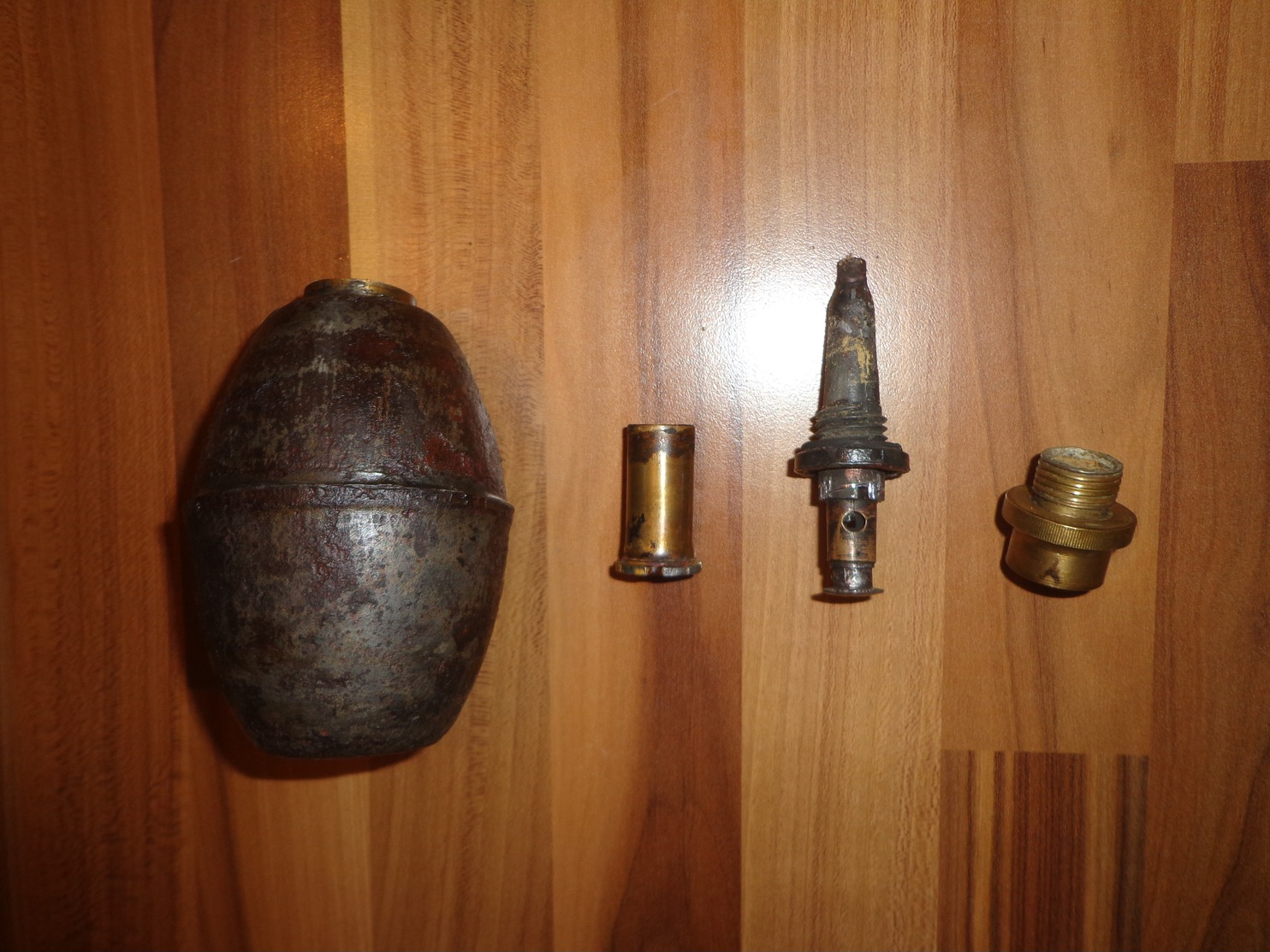 Grenade Suffocante modèle 1914, avec bouchon allumeur à percussion