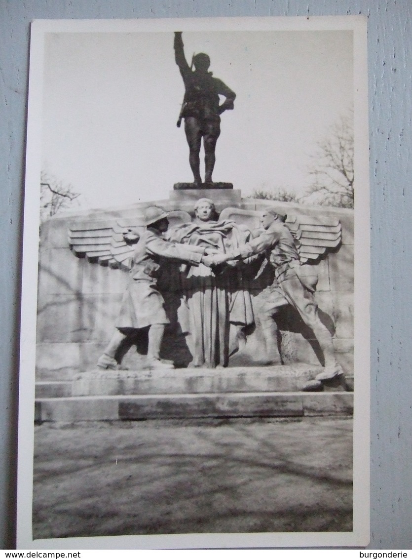 PARIS (PLACE DE ETATS UNIS )/ AMERICAN VOLUNTEER MONUMENT/ MONUMENT A LA MEMOIRE DES VOLONTAIRES AMERICAINS - Monuments Aux Morts