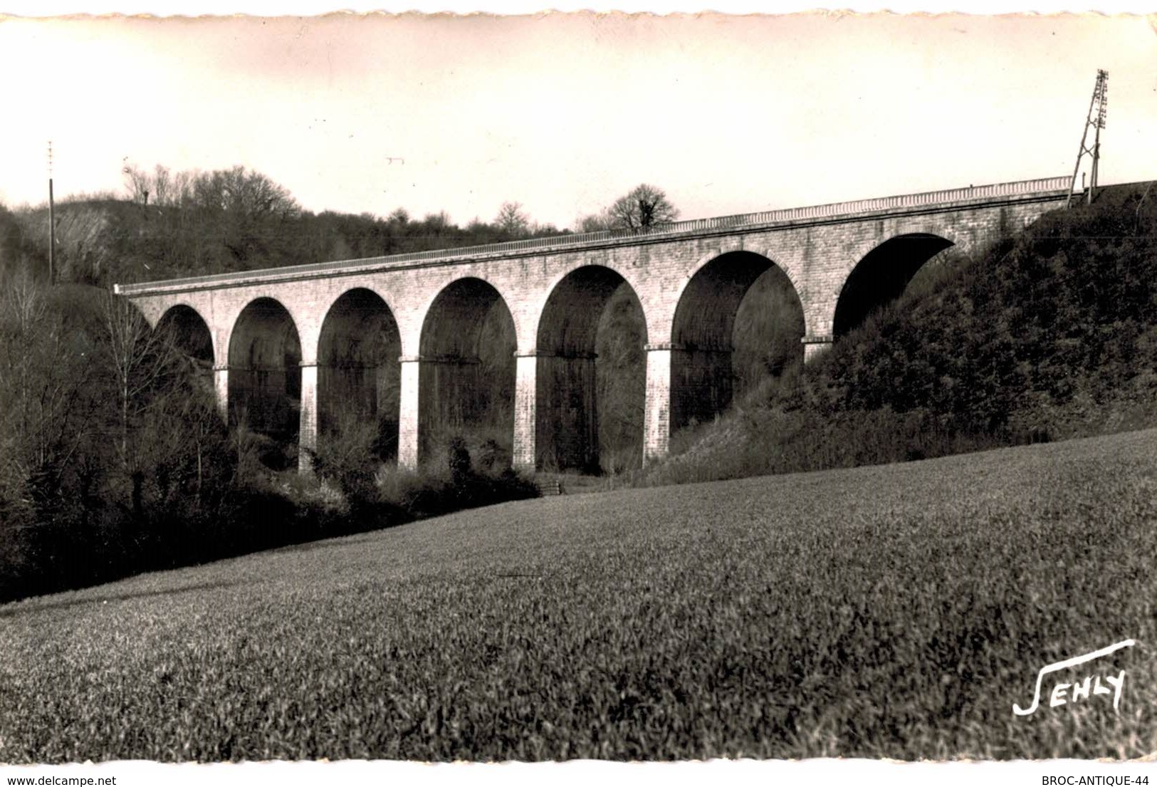 CPA N°21278 - LOT DE 2 CARTES DE BOURNEZEAU - LE PONT DE L' ANGLE + L' EGLISE - Autres & Non Classés