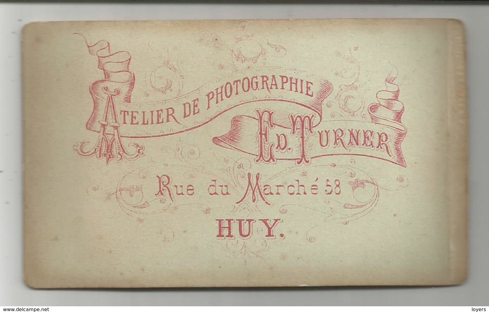 PHOTO ANCIENNE CARTONNEE PHOTOGRAPHIE ED. TURNER 58, RUE DU MARCHE HUY 65X105 (SCAN VERSO) - Personnes Anonymes