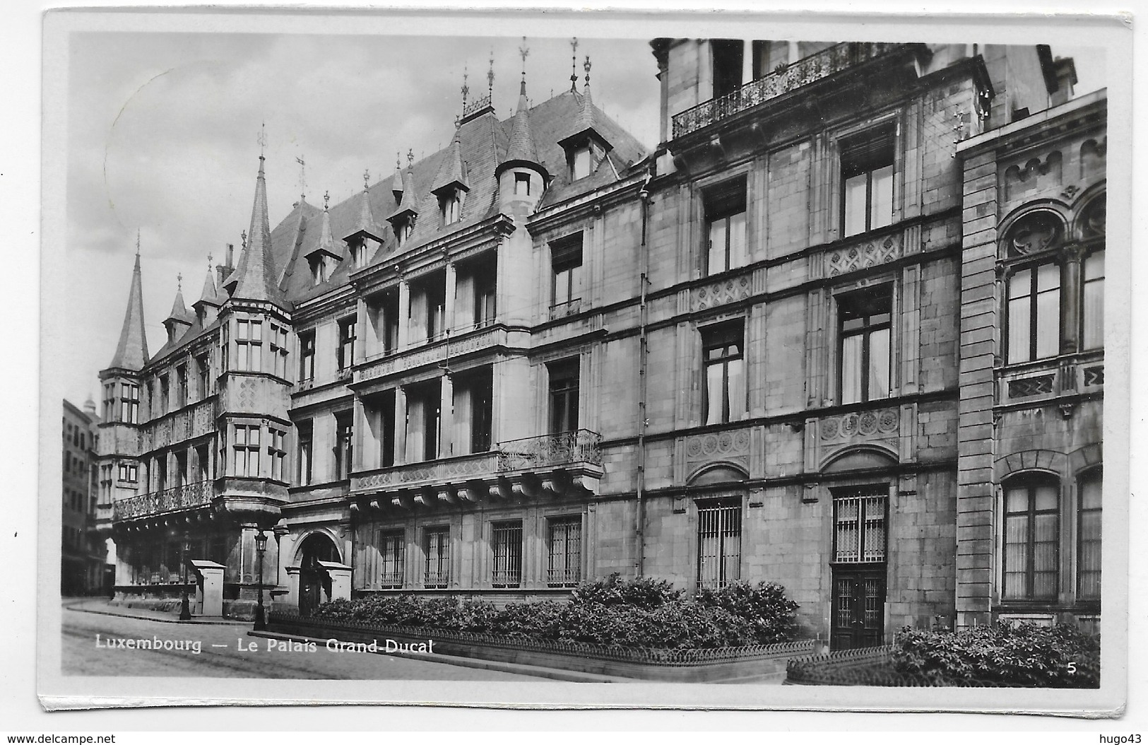 (RECTO / VERSO) LUXEMBOURG EN 1933 - LE PALAIS GRAND DUCAL - BEAU CACHET ET BEAU TIMBRE - CPA VOYAGEE - Luxembourg - Ville