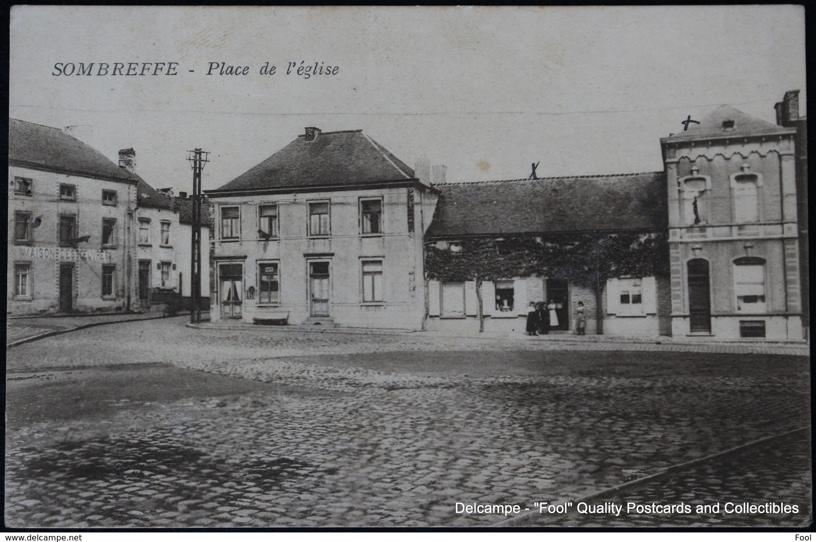 Sombreffe - Place De L'église - Sombreffe