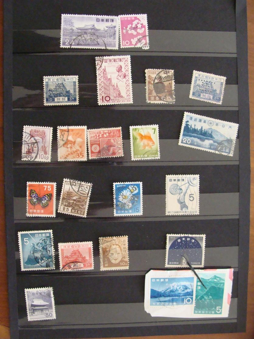 LOT JAPON FIN XIX AUX ANNEES 1970 360 TIMBRES + 23 BLOCS FEUILLETS + 9 LETTRES CARTES VOIR PHOTOS - Lots & Serien