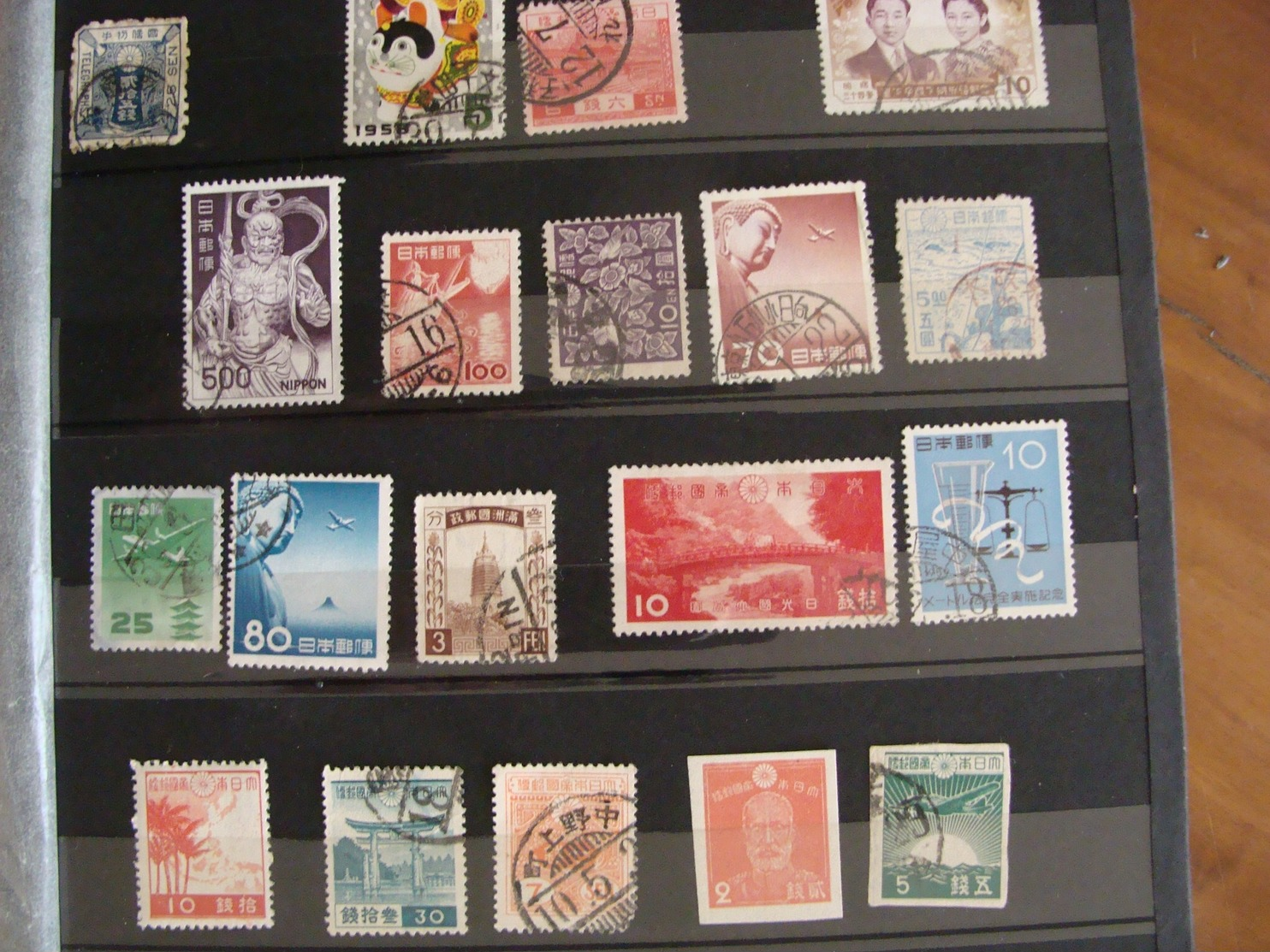 LOT JAPON FIN XIX AUX ANNEES 1970 360 TIMBRES + 23 BLOCS FEUILLETS + 9 LETTRES CARTES VOIR PHOTOS