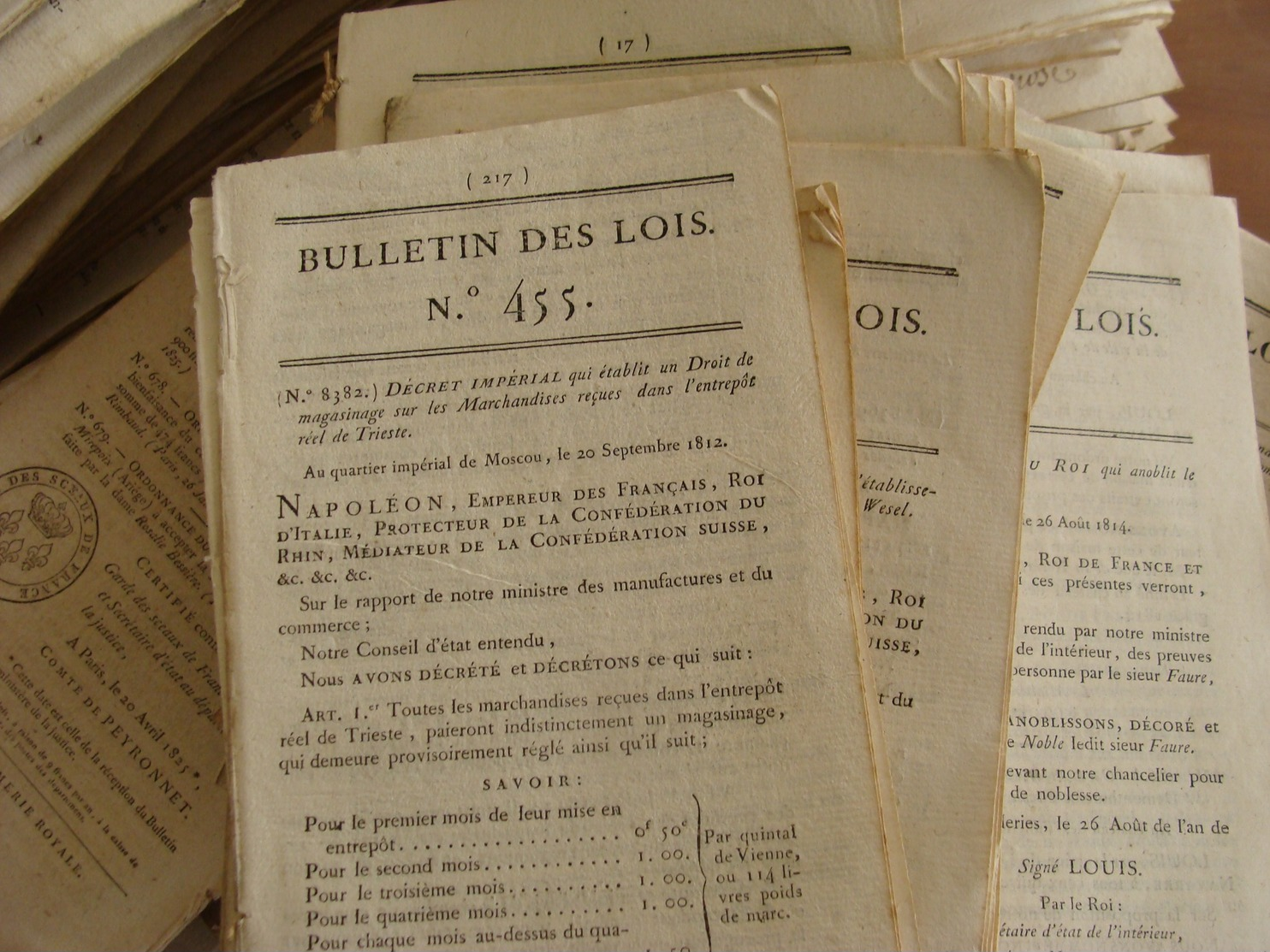 LOT DE 950 BULLETINS DES LOIS PRINCIPALEMENT ENTRE 1795 ET 1825  NAPOLEON REVOLUTION FRANCAISE RESTAURATION