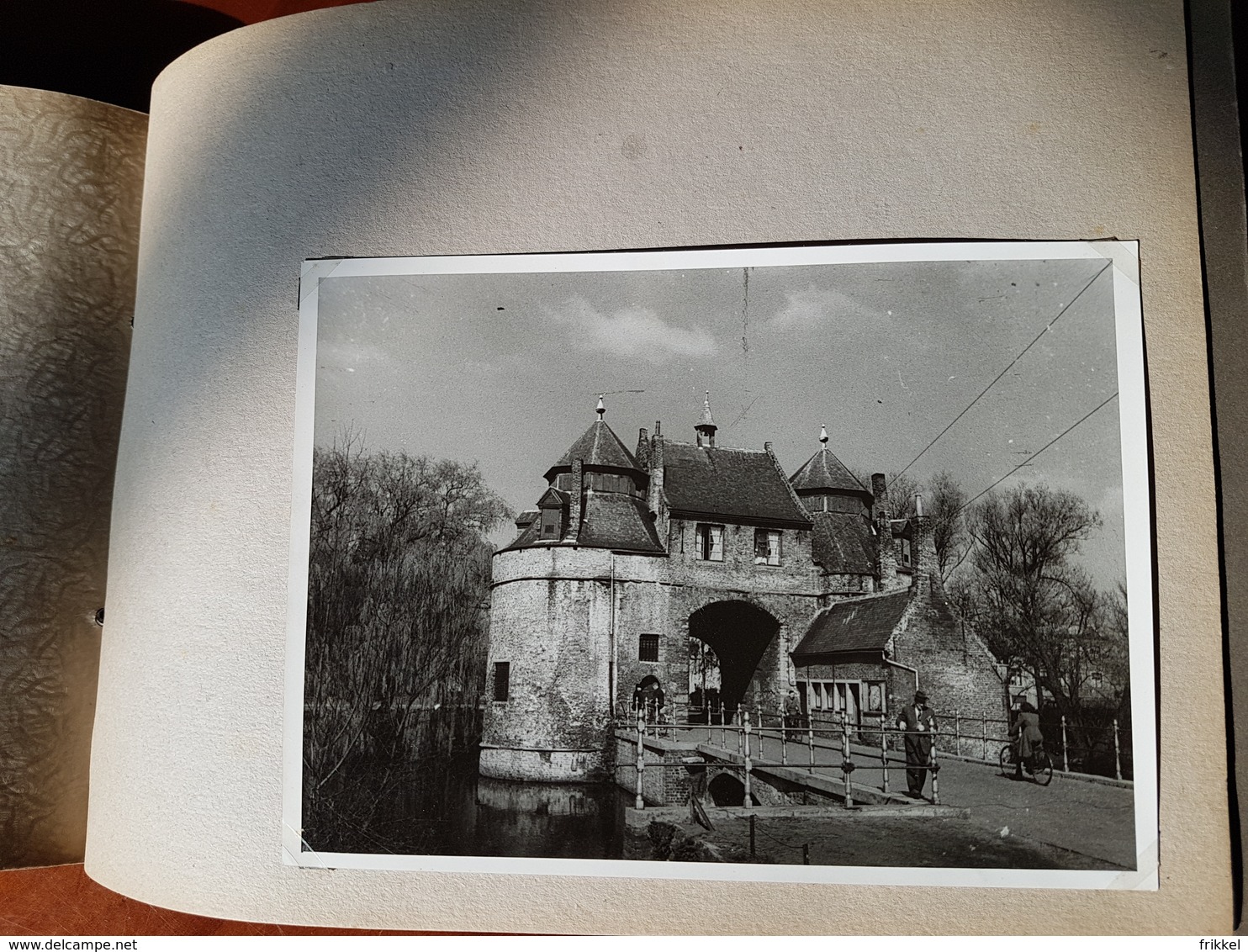 Fotoalbum (20 x 28 cm) Brugge Bruges 1950 met 16 mooie fotos van Brugge (13 x 18 cm) foto album