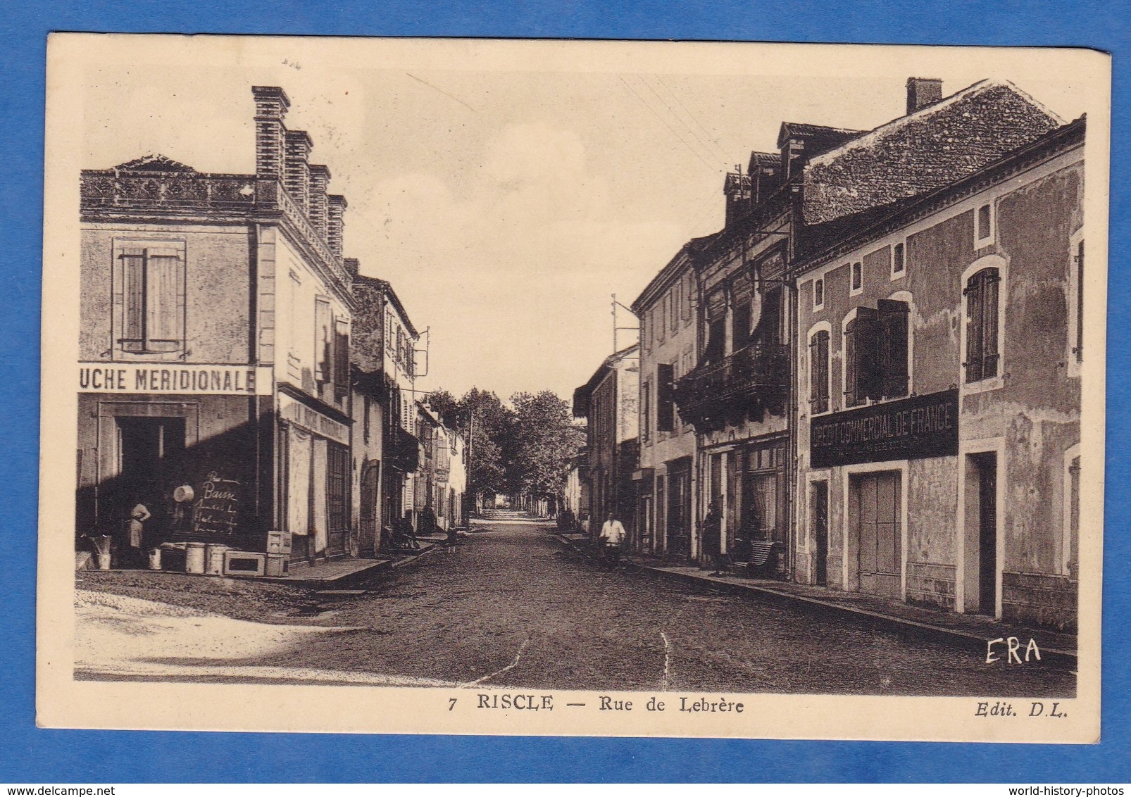 CPA - RISCLE - Rue De Lebrère - Magasin La Ruche Méridionale - Credit Commercial De France - écrite De Ste Lanne - Riscle