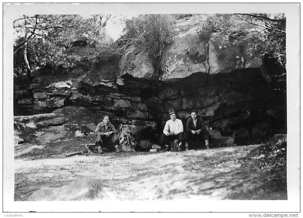 FORET DE FONTAINEBLEAU PAQUES 1938   PHOTO ORIGINALE FORMAT  9 X 6 CM - Lieux