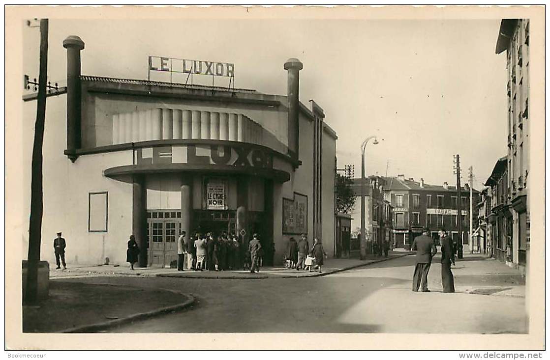 93 DRANCY  CINEMA LE LUXOR  On Y Joue Le CYGNE NOIR ( Policier En Faction !!) - Drancy