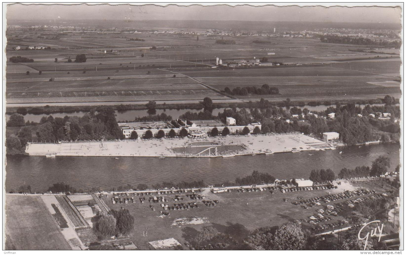 EN AVION AU DESSUS DE VILLENNES SUR SEINE LA PLAGE DE VILLENNES MEDAN DANS L'ILE CPSM 914 TBE - Villennes-sur-Seine