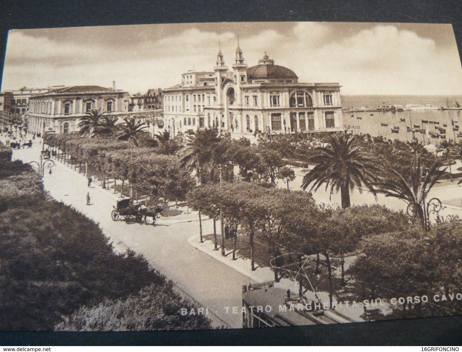 VERY BEAUTIFUL NEW ANCIENT POSTALCARD OF BARI....TEATRO MARGHERITA SUL CORSO CAVOUR..NON VIAGGIATA - Bari