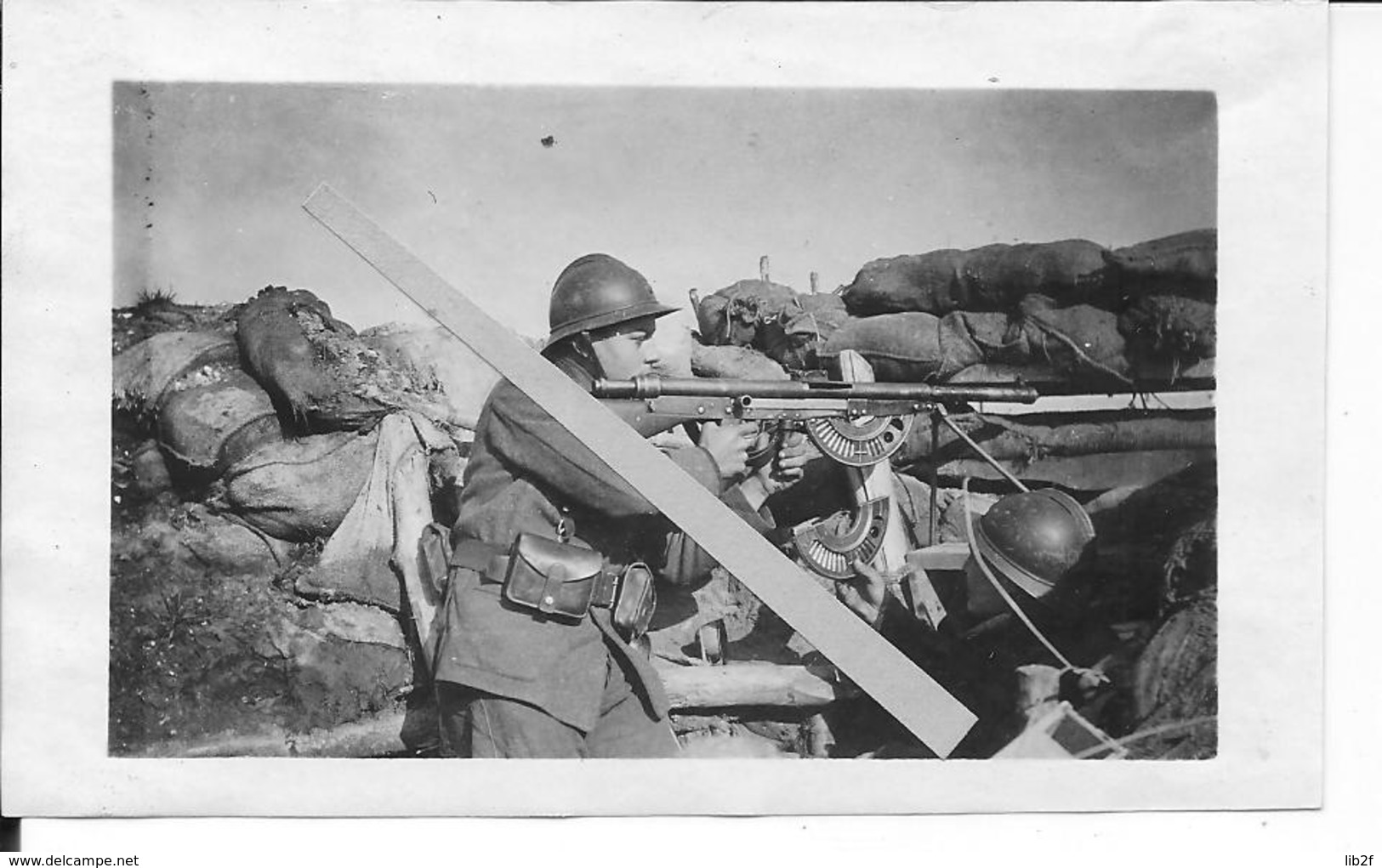 Soldat Français Dans La Tranchée Avec Fusil Mitrailleur Chauchat En Position De Tir 1 Photo Ww1 1914-1918 - War, Military