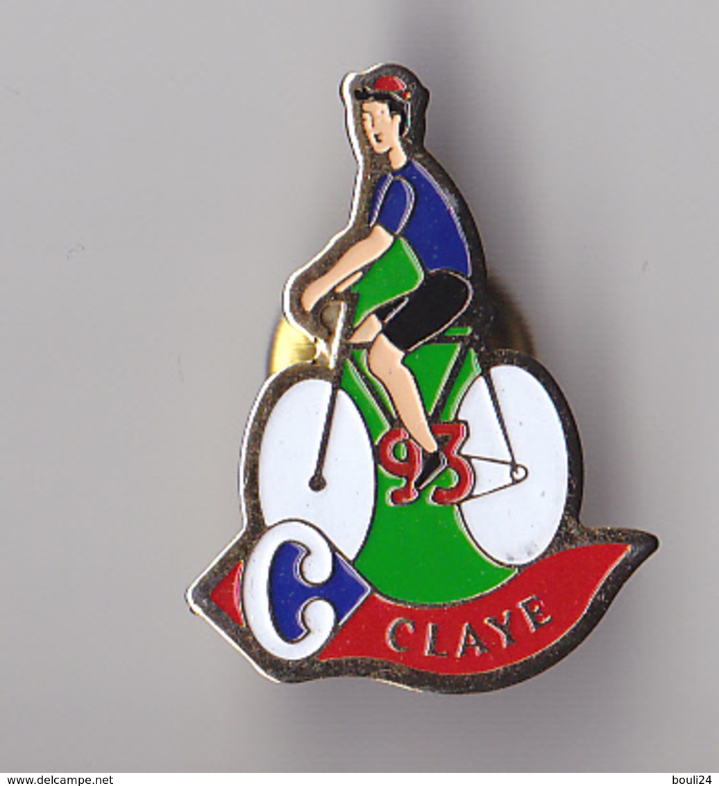 PIN'S THEME SPORT  CYCLISME  CLUB DE CLAYE SOUILLY  SPONSOR  CARREFOUR - Cycling