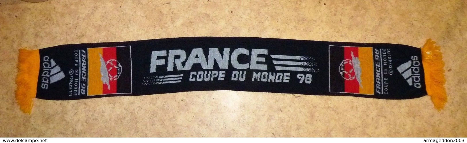 VERITABLE ECHARPE FOOTBALL ADIDAS FRANCE COUPE DU MONDE 98 / NO COPIE - Habillement, Souvenirs & Autres