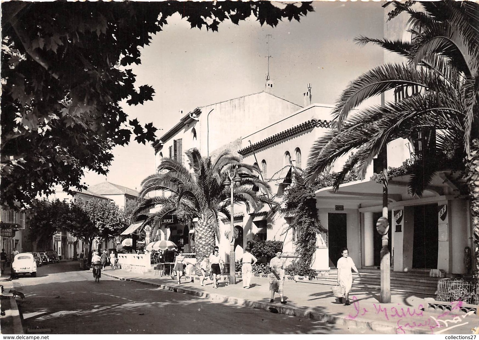 83-LE LAVANDOU- PLACE DE LA MAIRIE - Le Lavandou