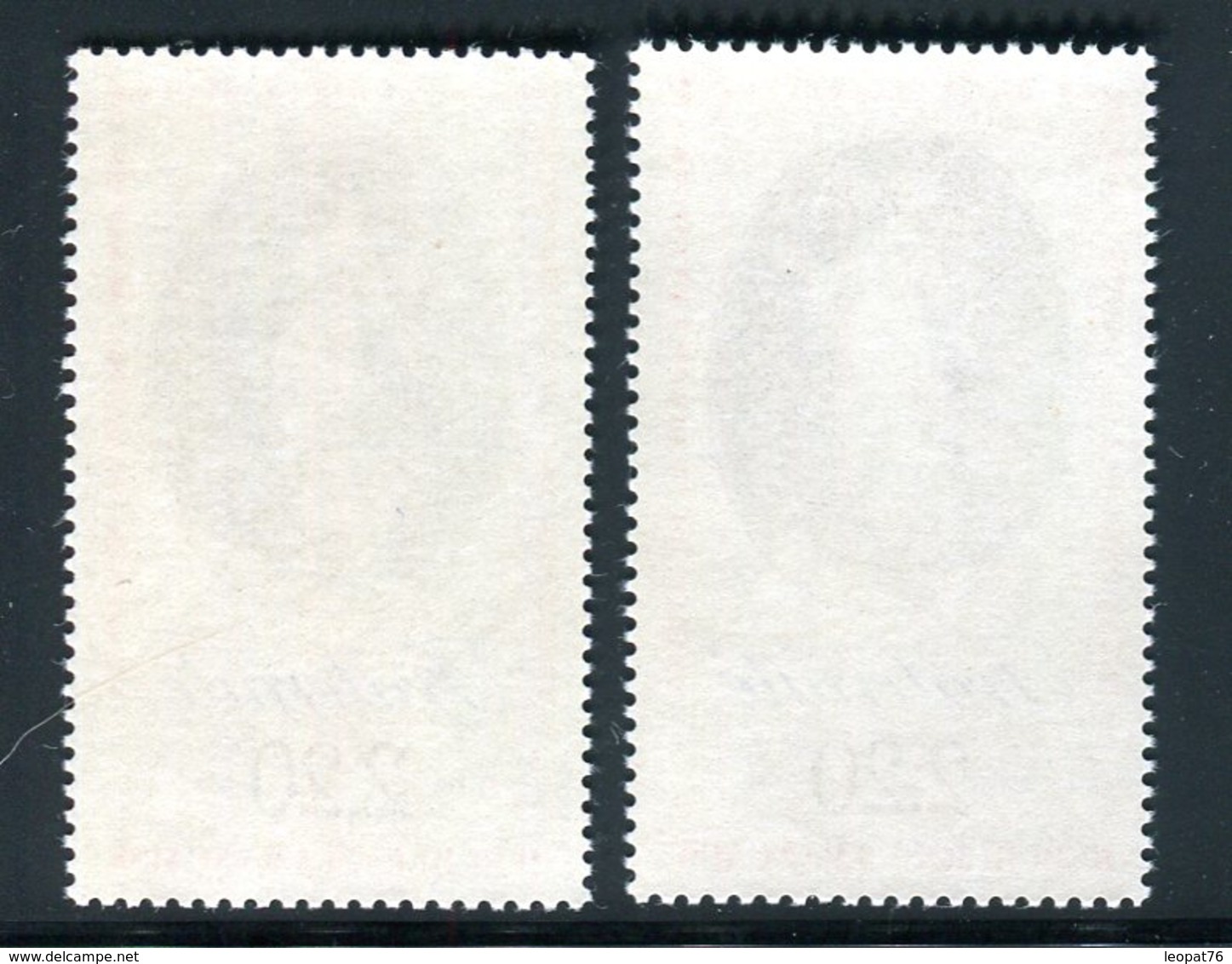 France - N° 2575 - 1 Exemplaire Ceinture Bleue Et Rouge + 1 Normal Rouge, Neufs ** - Ref VJ115 - Unused Stamps