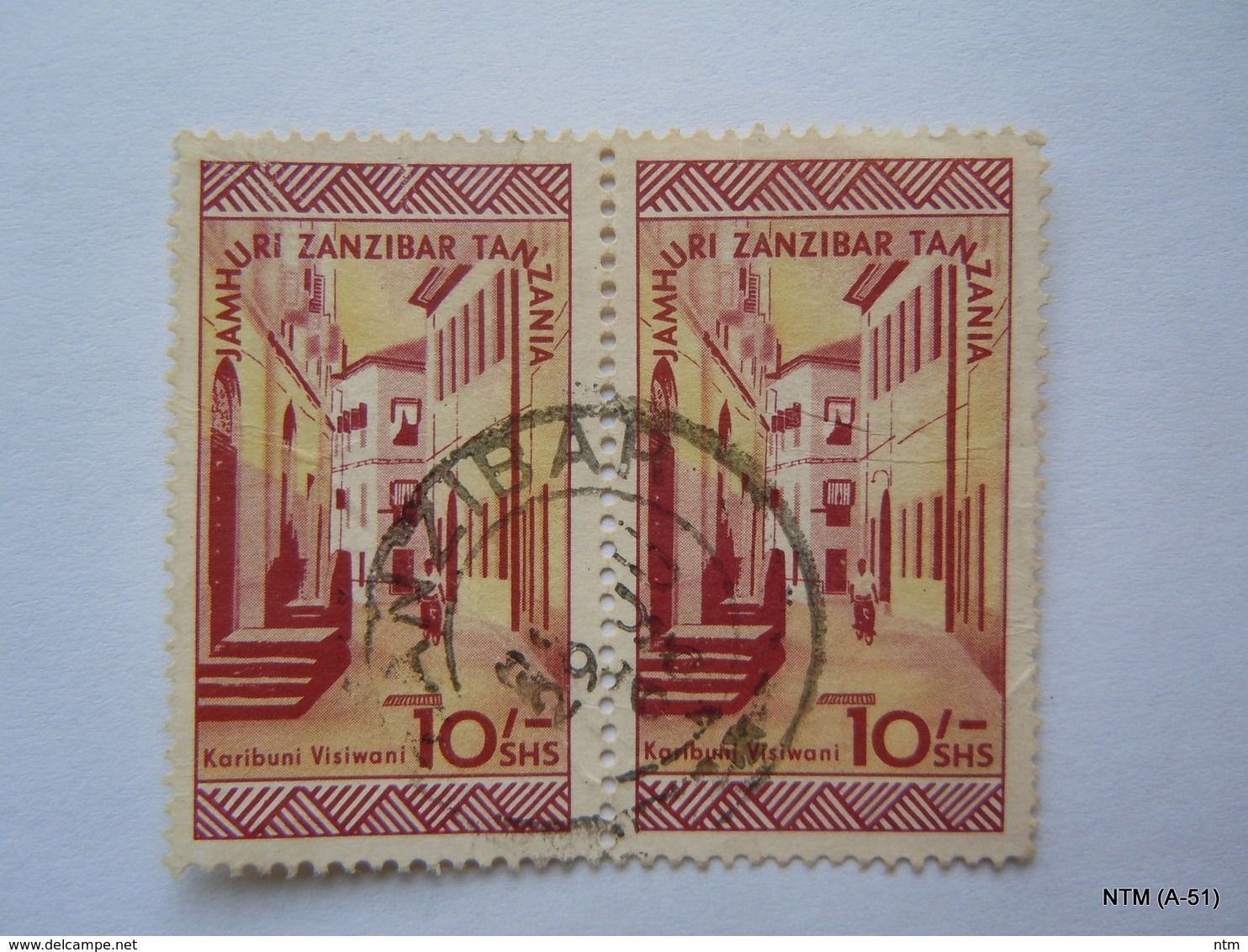 ZANZIBAR 1966, Karibuni Visiwani, Jamhuri, Zanzibar,Tanzania, Block Of 2 Stamps Of 10S.SG 472. Used. - Zanzibar (1963-1968)