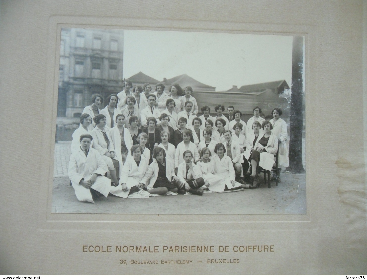 FOTO PARRUCCHIERI ECOLE NORMALE PARISIENNE COIFFURE BOULEVARD BRUXELLES - Mestieri