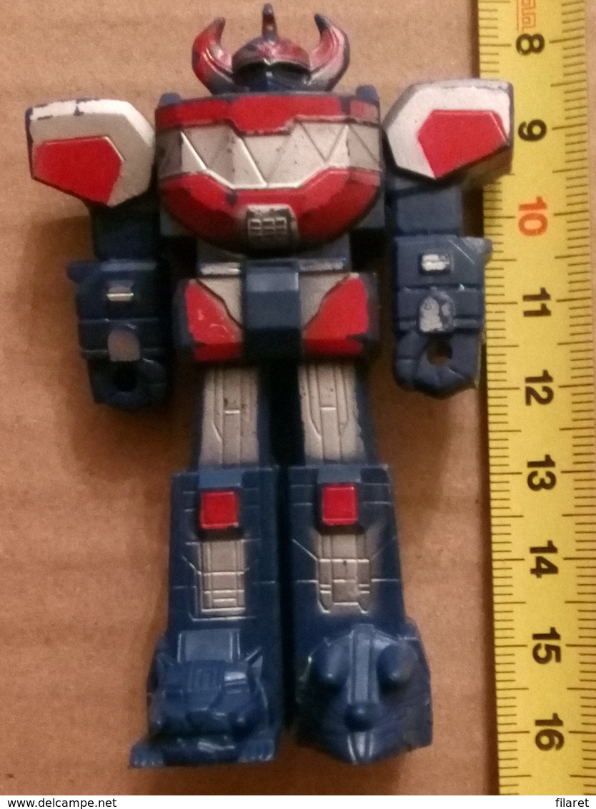 TRANSFORMERS-FIGURINE-ONLY FOR COLLECTORS - Transformer